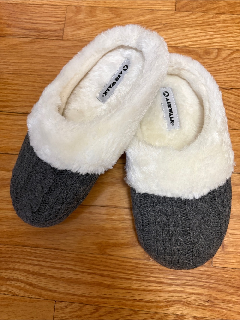 Airwalk Gray Knit Slippers with Cream Faux Fur Trim